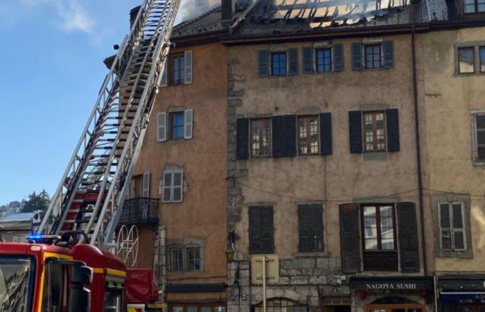 all'indomani del fatale incendio nel centro storico