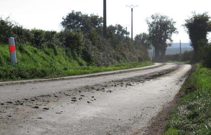 fare attenzione al fango sulle strade depositato dai trattori in uscita dai campi