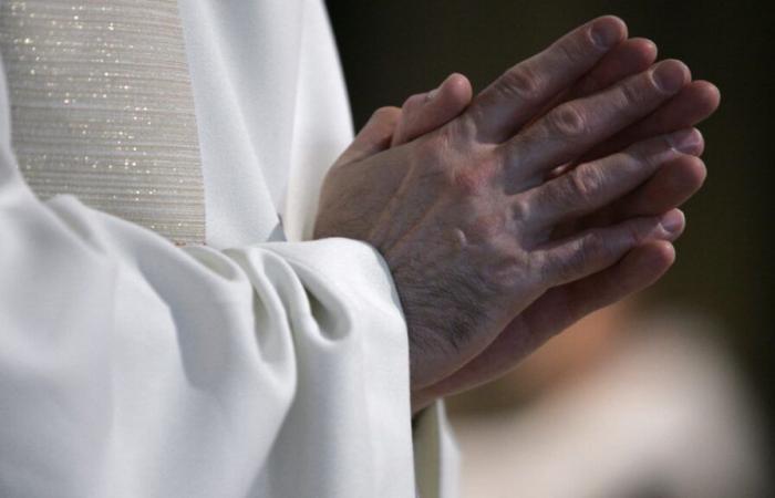 un sacerdote di 70 anni condannato a 18 anni di carcere per stupro e violenza sessuale su minore