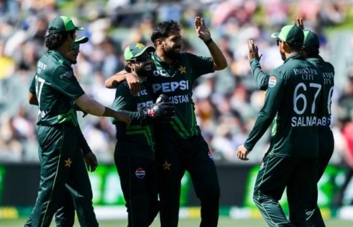 Haris e Saim guidano il Pakistan a registrare una vittoria con nove wicket