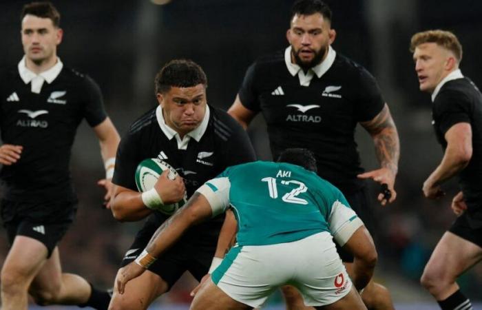 una settimana prima di affrontare la Francia, gli All Blacks mettono in ginocchio l'Irlanda