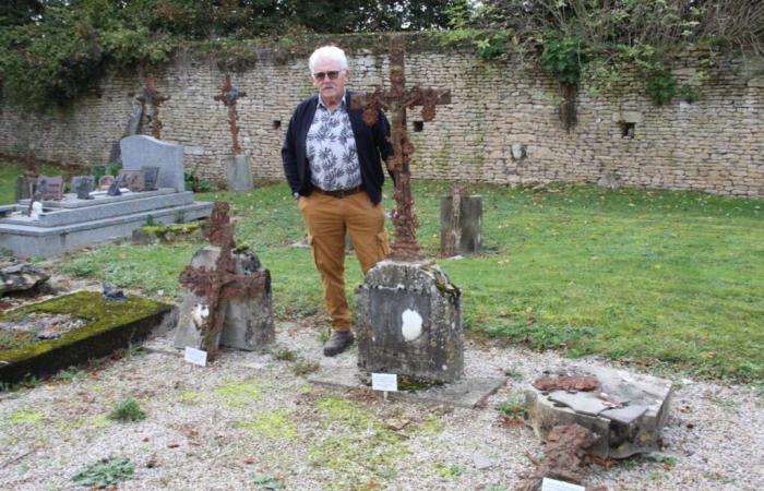 Questo affascinante villaggio del Calvados deve affrontare l'abbandono di una ventina di tombe