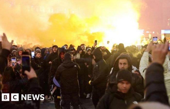 Non dobbiamo chiudere gli occhi davanti all’antisemitismo, afferma il re olandese dopo gli attacchi ai tifosi israeliani