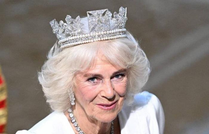 malata, la regina Camilla non parteciperà alle commemorazioni militari questo fine settimana