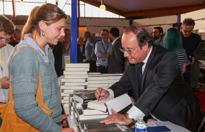 François Hollande e Valérie Trierweiler: a Brive, i due ex più vicini che mai!