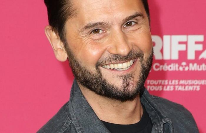 Christophe Beaugrand condivide per la prima volta una foto del suo adorabile figlio Valentin, con il volto completamente visibile