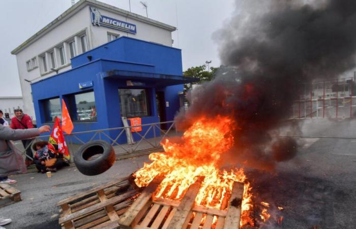 Marc Ferracci, in visita alla Michelin a Cholet, copiosamente fischiato dai dipendenti