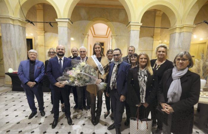 A Fréjus, Miss Costa Azzurra racconta la sua preparazione al concorso Miss Francia 2025