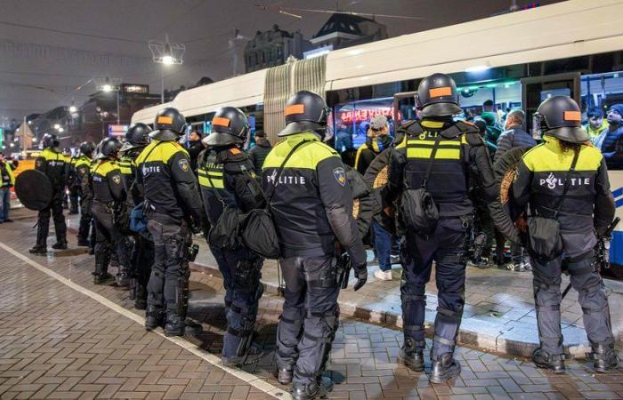 Violenza antisemita ad Amsterdam: “Orrore”, “vergogna”, “poco dignitoso”… L’Europa sotto shock