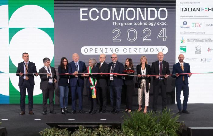 Green economy: uno sguardo alla partecipazione senegalese a Ecomondo 2024 – VivAfrik