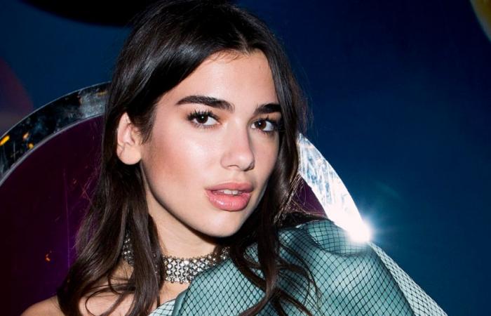 Dua Lipa cancella improvvisamente lo spettacolo di Giakarta a causa di “problemi di sicurezza”