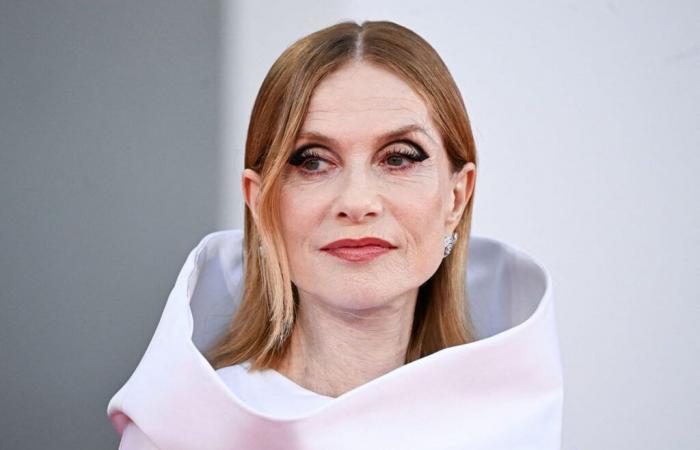 A 71 anni, Isabelle Huppert rivela i dettagli di bellezza del suo viso che la rendono così unica