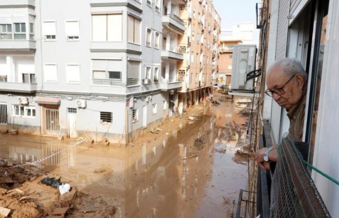 In Spagna, le inondazioni provocano cattivi odori nelle strade