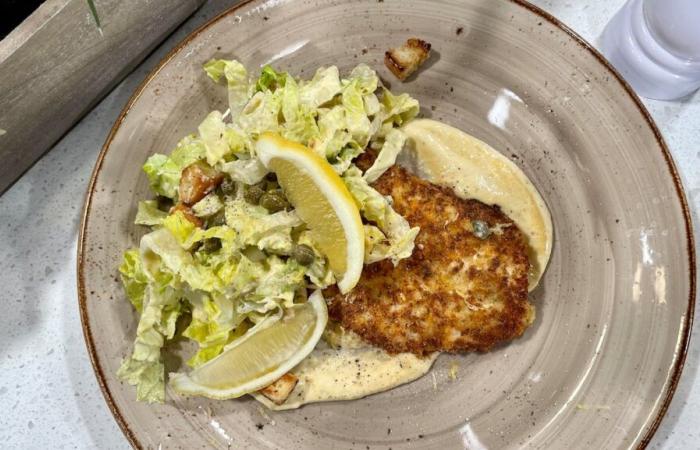 Scaloppine di pollo in crosta di panko e parmigiano alla Caesar