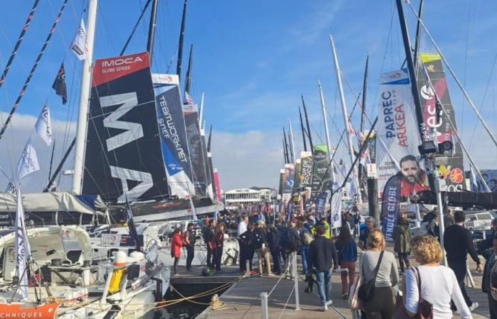 IN FOTO – “Buona fortuna! Buon mare!” : ultimo giorno al molo per gli skipper della Vendée Globe prima della grande partenza