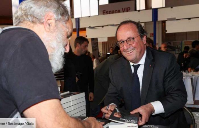 FOTO – François Hollande e Valérie Trierweiler alla Fiera del Libro di Brive: gli ex riuniti a pochi isolati di distanza