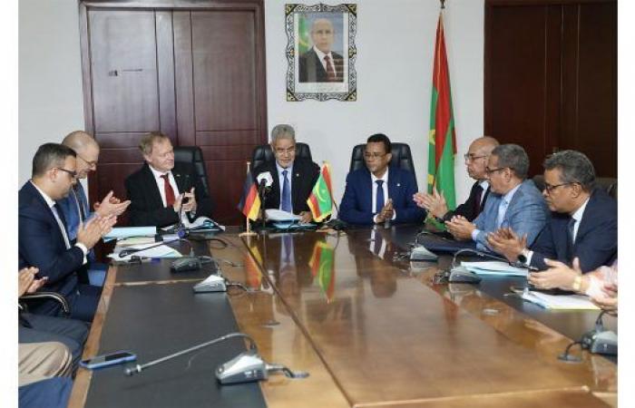 Firma a Nouakchott di un accordo per sostenere l’attuazione della Strategia Nazionale della Pesca