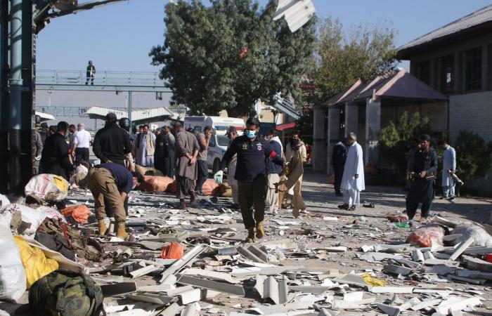 Una bomba esplode in una stazione ferroviaria in Pakistan, almeno 13 morti – TITOLO – Journal Chrétien