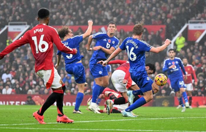 Fernandes recita mentre Van Nistelrooy chiude con una grande vittoria