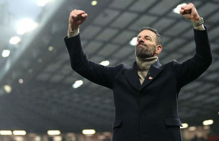 Van Nistelrooy conclude con una vittoria il periodo provvisorio “speciale” del Man United