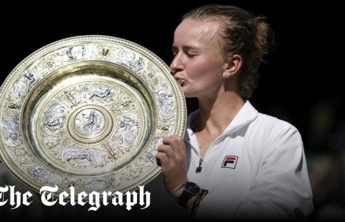 La campionessa di Wimbledon Barbora Krejcikova risponde dopo che il giornalista americano si prende gioco della sua “fronte”