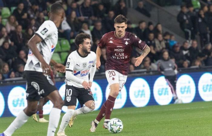 L'emozionante ricongiungimento di Jessy Deminguet con SM Caen