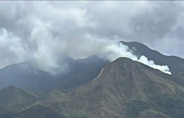 Incendio in corso vicino al Pic Malaoui, tra Dumbéa e Mont-Dore