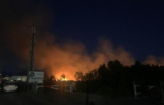 Un grande incendio a Ducos questa domenica sera, a Nouméa