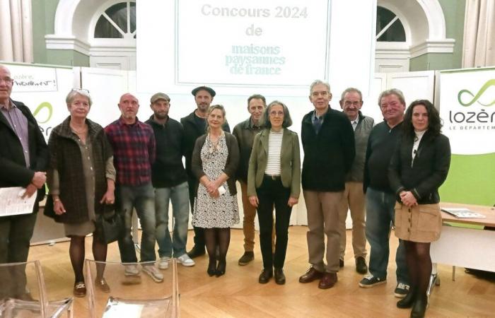 Casa contadina di Francia: tre restauri premiati, Società