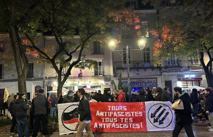 Identità e antifascisti si sfidano a distanza