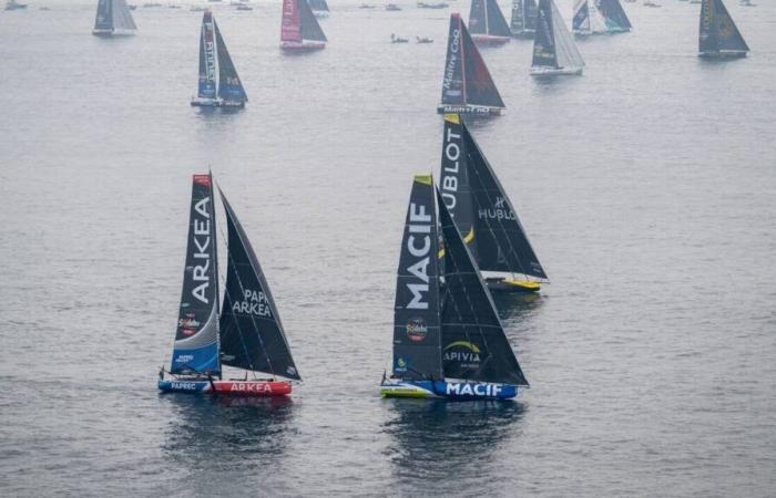 Globo della Vandea. Fin dall'inizio, una barca vira verso il porto di Les Sables