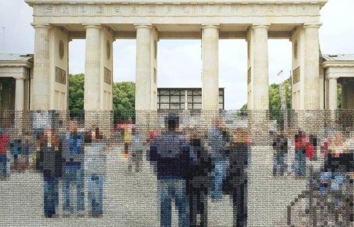 In Paris Photo, Diane Meyer insegue il fantasma del Muro di Berlino – Libération