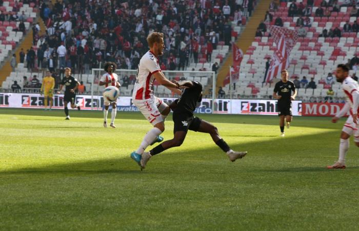 Net Global Sivasspor potrebbe uscire con una difesa a 5