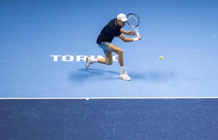 Sinner lancia subito un chiaro segnale all’esordio delle ATP Finals