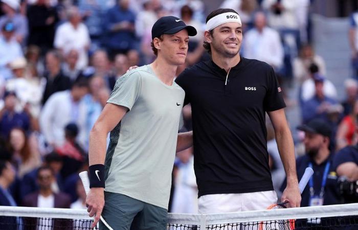 Atp Finals a Torino, esordio vincente per Sinner. Battuto De Minaur