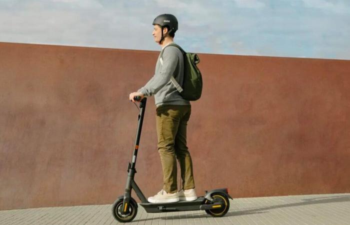 Si tratta di un prezzo storico e senza precedenti per lo scooter Ninebot Segway Max G2 pari al -40% prima del Black Friday