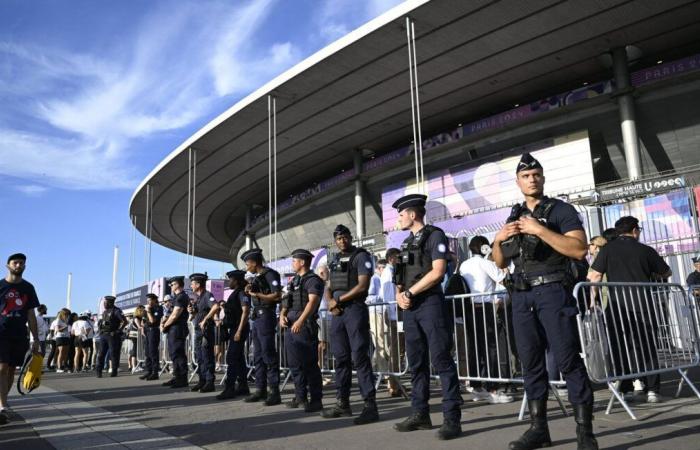 4.000 agenti delle forze dell’ordine mobilitati per la partita lo annuncia il prefetto della polizia di Parigi