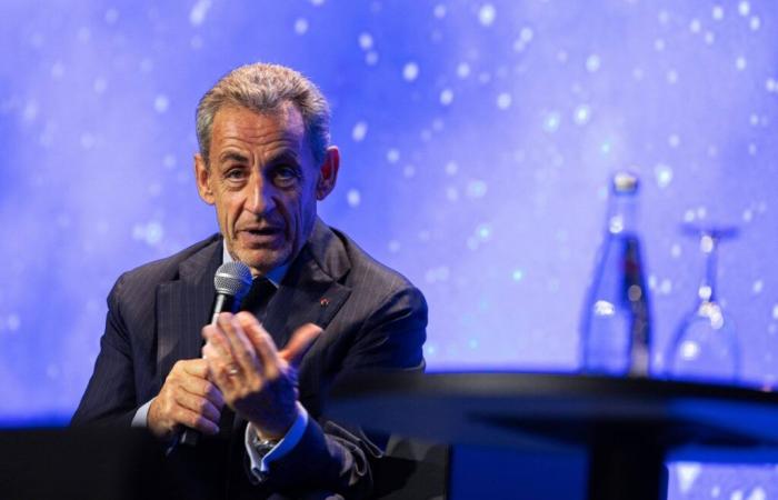 “24 ore su 24, 6 mesi all’anno”: Nicolas Sarkozy accusato di “disprezzo” per i suoi commenti sugli insegnanti ai “Rencontres de l’avenir” di Saint-Raphaël