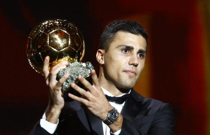 Pallone d’Oro 2024/Rodri fa rivelazioni: “Gli amici mi hanno mandato messaggi per dirmi che il Real Madrid…”