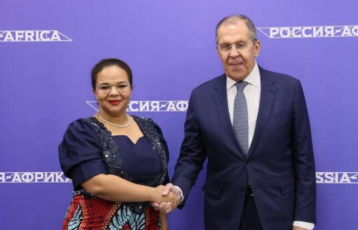 RDC-Russia: il ministro Thérèse Kayikwamba Wagner riconosce il dinamismo di Mosca sulla scena internazionale e invita Lavrov a Kinshasa per celebrare 65 anni di relazioni bilaterali