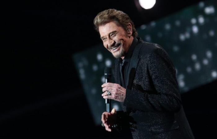 Johnny Hallyday: Un famoso artista ha venduto una delle sue proprietà, la sua pensione era troppo bassa in questione