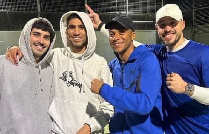 Padel, videogiochi… Non convocato con i Blues a Clairefontaine, Mbappé approfitta della tregua a Parigi