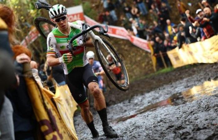 Sandman Laurens Sweeck completa un grande assolo in Jaarmarktcross di Niel