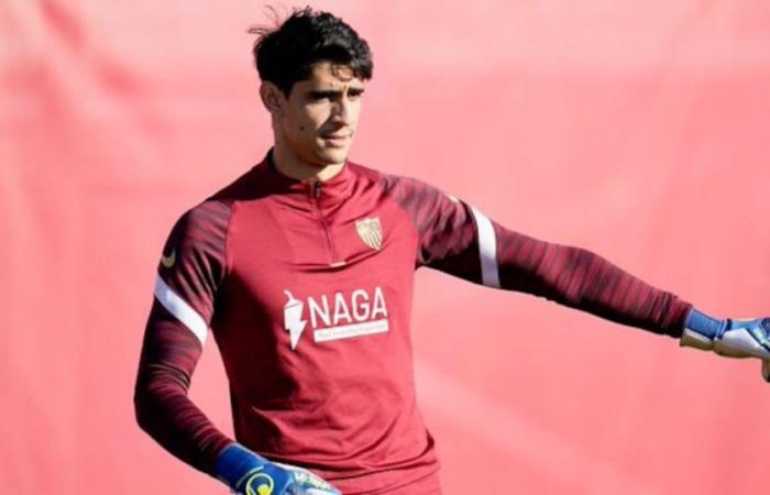 Sevilla FC: Yassine Bounou fa visita ai suoi ex compagni di squadra