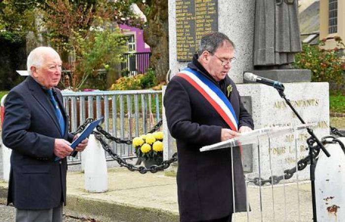 A Carhaix un centinaio di persone hanno reso omaggio ai bambini del paese vittime della guerra del 1914-18