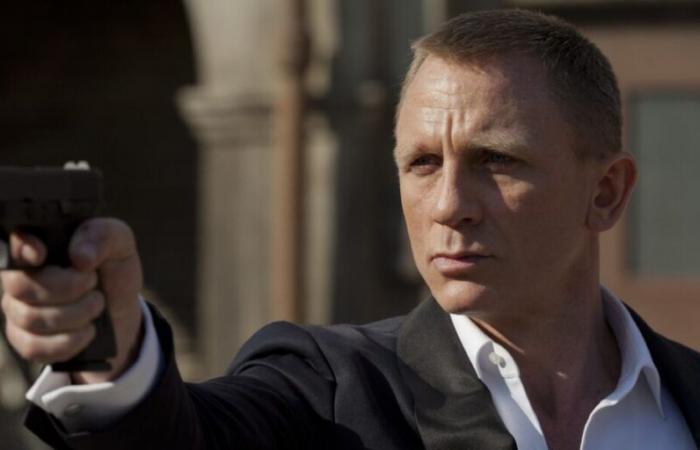 Perché James Bond sarebbe dovuto morire dopo 7 minuti di film?