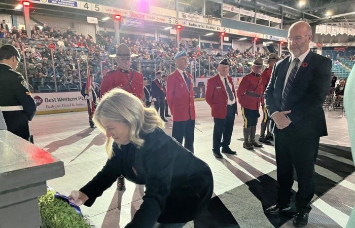 Quasi 2.000 persone hanno celebrato il Giorno della Memoria a Bathurst