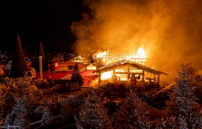 Devastante incendio al villaggio di Natale Barcarès: il mercatino di Natale parzialmente distrutto prima della sua apertura