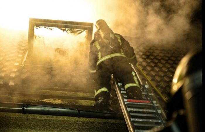 un incendio distrugge il 1° piano e il tetto di un padiglione, la colpa sarebbe del Vmc