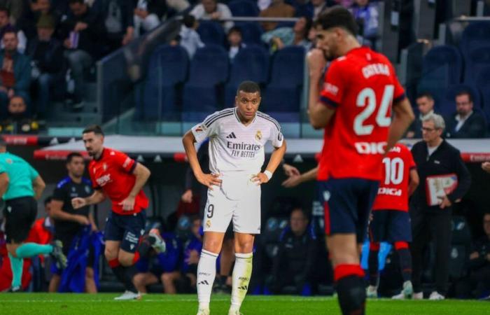 Calcio: Kylian Mbappé deriso per la sua goffaggine su punizione